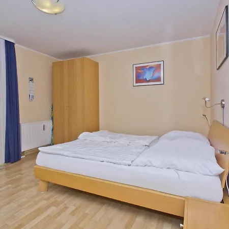 Balkon, Gratis Nutzung Vom Ahoi Erlebnisbad Und Sauna In Sellin - Appartemenmt Nordwind
