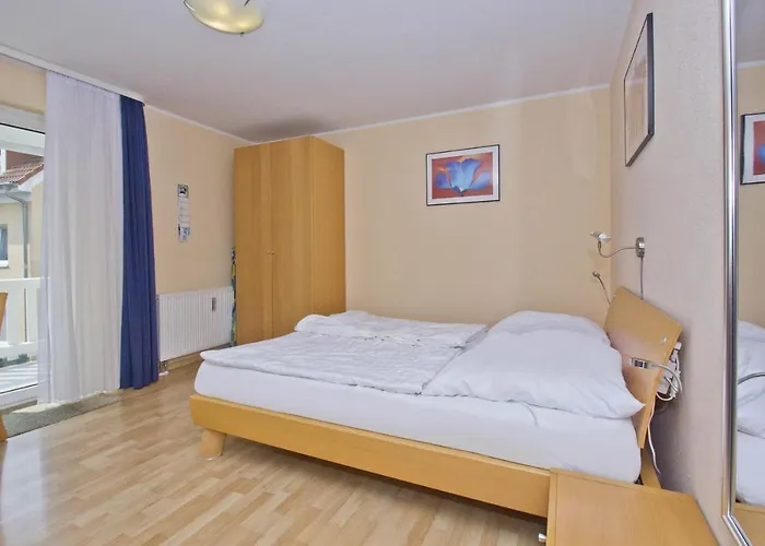 Balkon, Gratis Nutzung Vom Ahoi Erlebnisbad Und Sauna In Sellin - Appartemenmt Nordwind